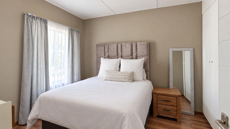 2 Bedroom Property for Sale in Glen Austin Gauteng