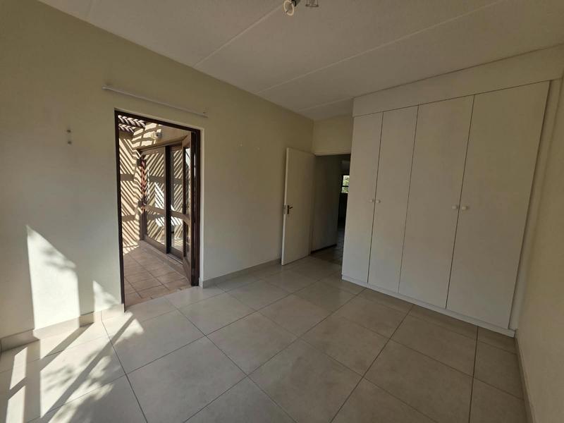 To Let 2 Bedroom Property for Rent in Sunninghill Gauteng