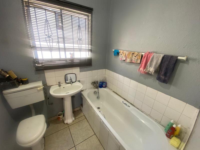 2 Bedroom Property for Sale in Naturena Gauteng