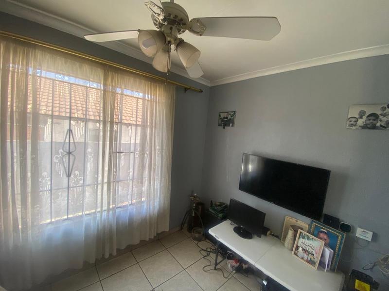 2 Bedroom Property for Sale in Naturena Gauteng