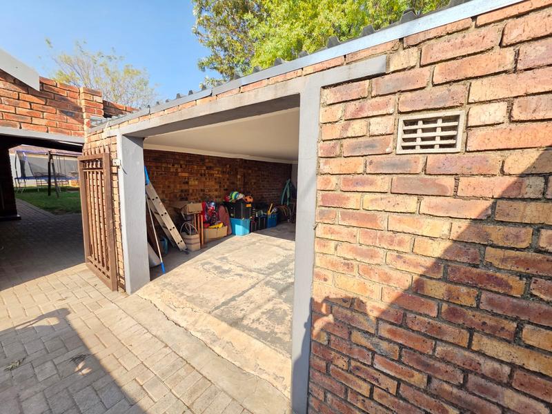 3 Bedroom Property for Sale in Riversdale Gauteng