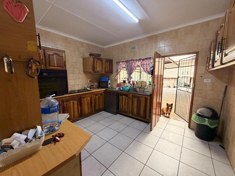 3 Bedroom Property for Sale in Rothdene Gauteng