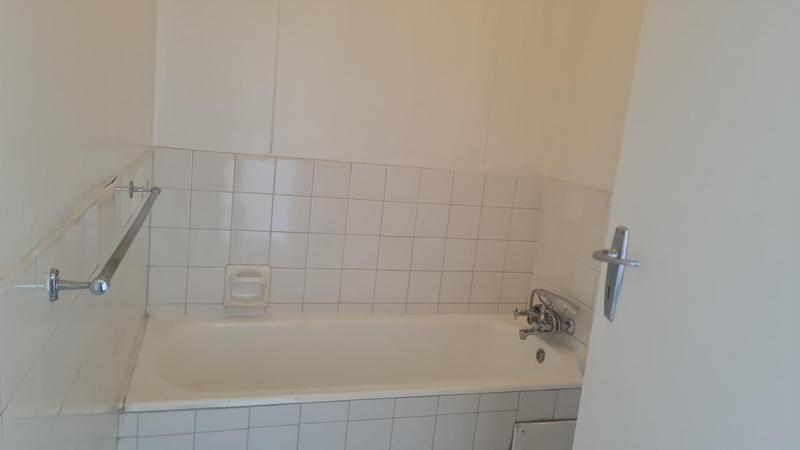 To Let 2 Bedroom Property for Rent in Bedford Gardens Gauteng