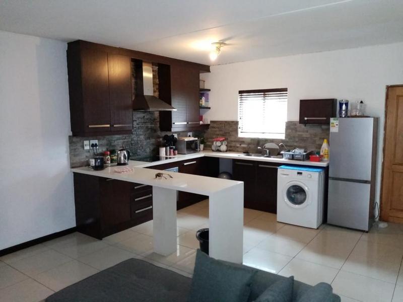 2 Bedroom Property for Sale in Greenstone Hill Gauteng