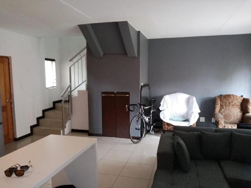 2 Bedroom Property for Sale in Greenstone Hill Gauteng