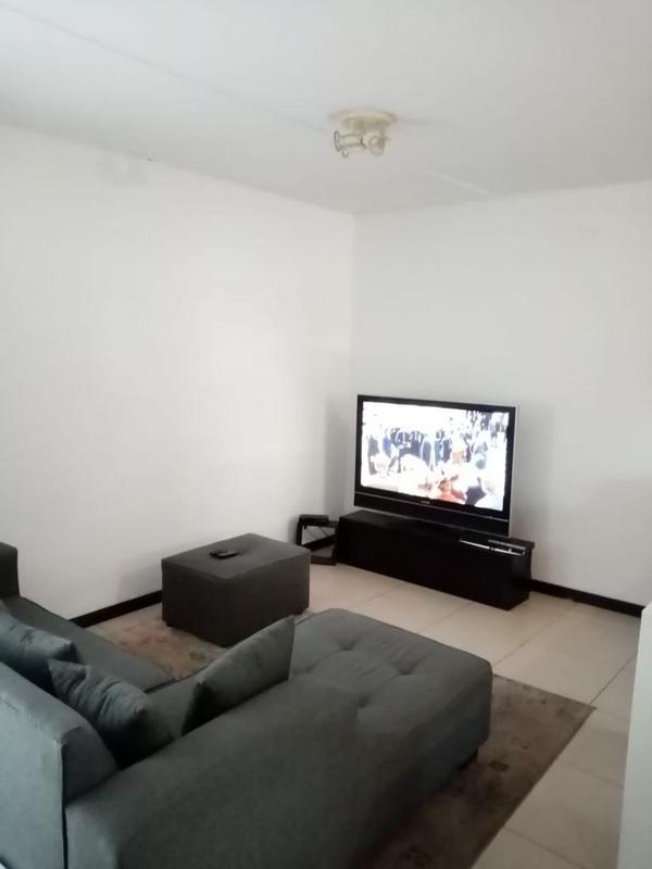 2 Bedroom Property for Sale in Greenstone Hill Gauteng
