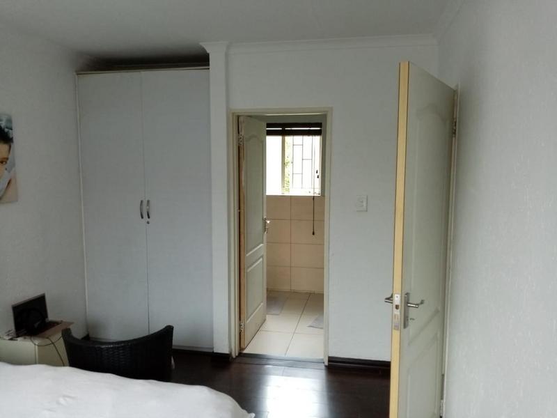 2 Bedroom Property for Sale in Greenstone Hill Gauteng