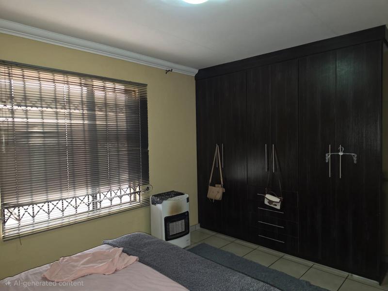 2 Bedroom Property for Sale in Kookrus Gauteng