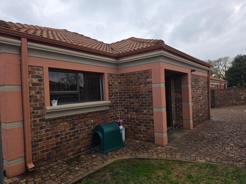 2 Bedroom Property for Sale in Kookrus Gauteng