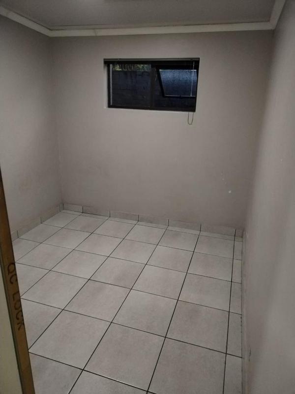 To Let 2 Bedroom Property for Rent in Dalview Gauteng