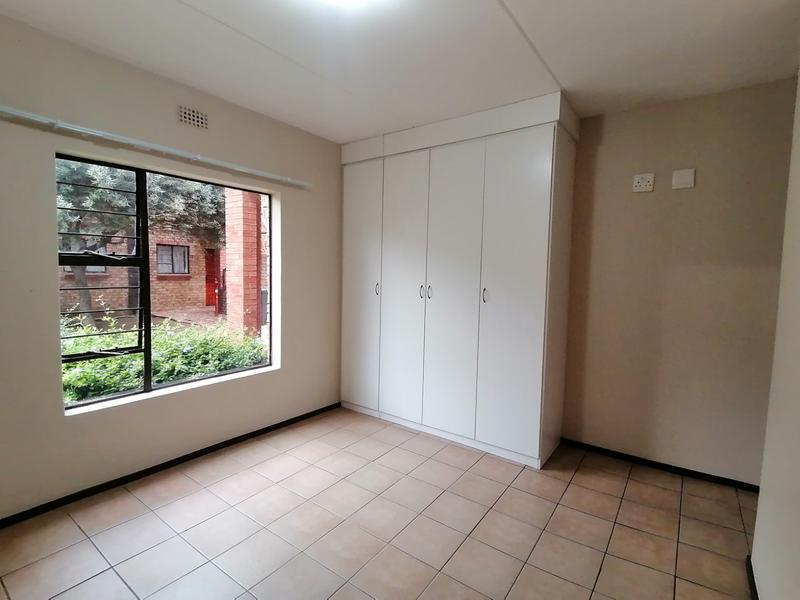 To Let 2 Bedroom Property for Rent in Sonneveld Gauteng