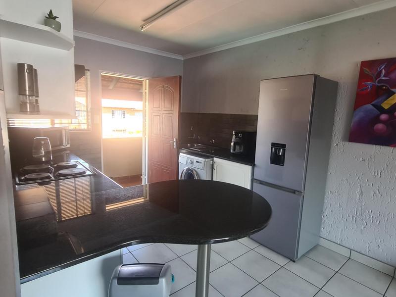 To Let 2 Bedroom Property for Rent in Kenleaf Gauteng