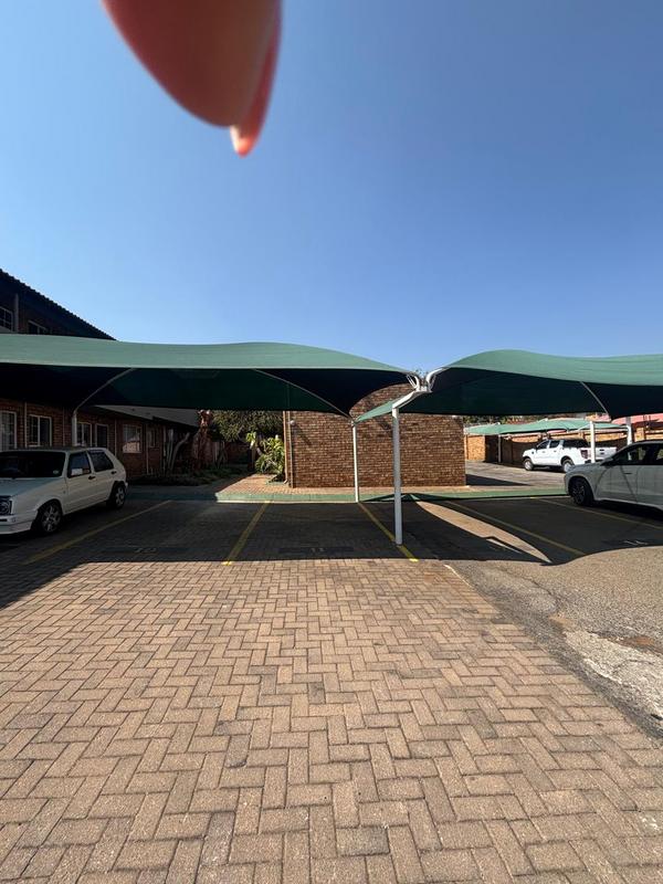 To Let 2 Bedroom Property for Rent in Kenleaf Gauteng