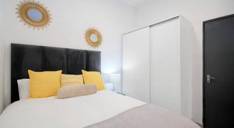 1 Bedroom Property for Sale in Ferndale Gauteng