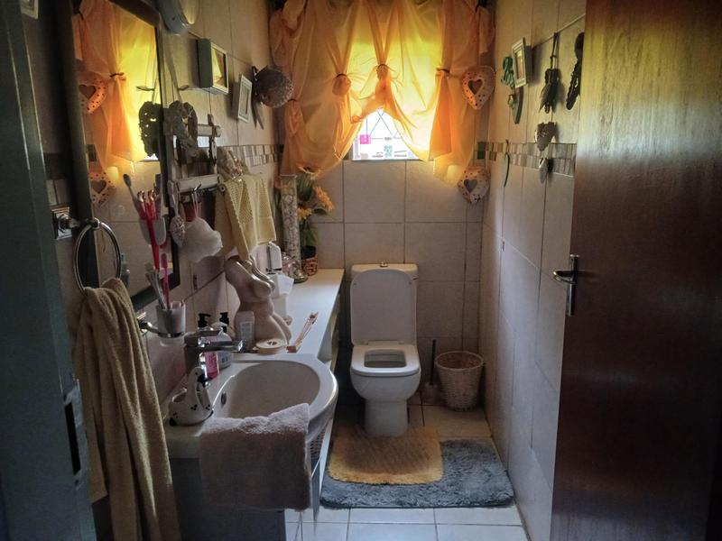 35 Bedroom Property for Sale in Waterval Ah Gauteng