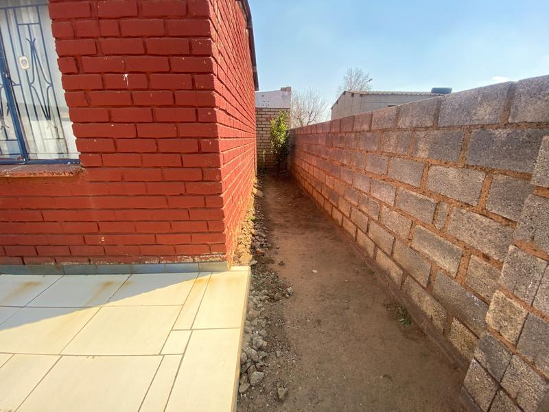 2 Bedroom Property for Sale in Palm Ridge Ext 2 Gauteng