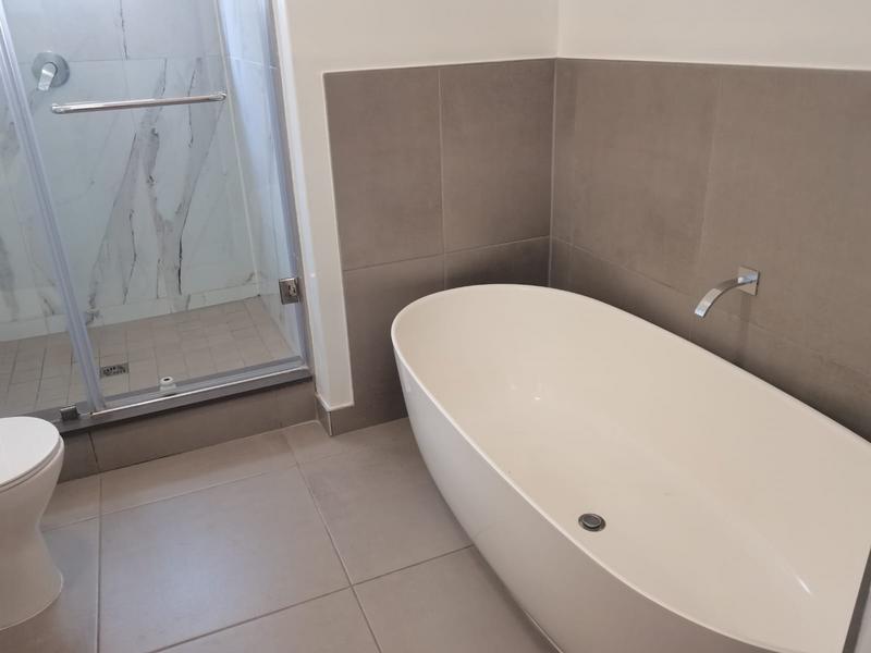 3 Bedroom Property for Sale in Carlswald Gauteng