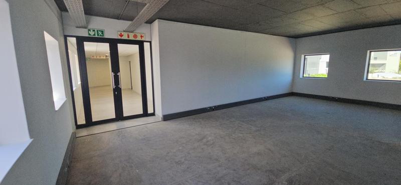 To Let Commercial Property for Rent in Vorna Valley Gauteng