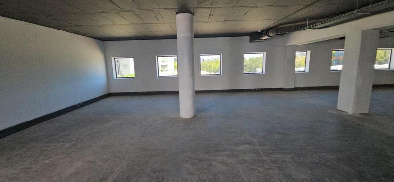 To Let Commercial Property for Rent in Vorna Valley Gauteng