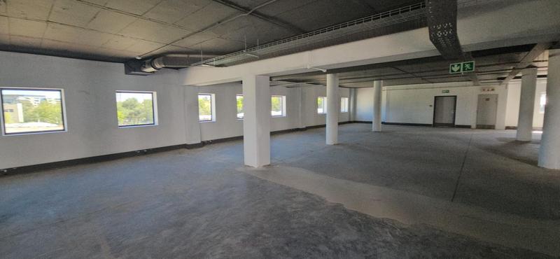 To Let Commercial Property for Rent in Vorna Valley Gauteng