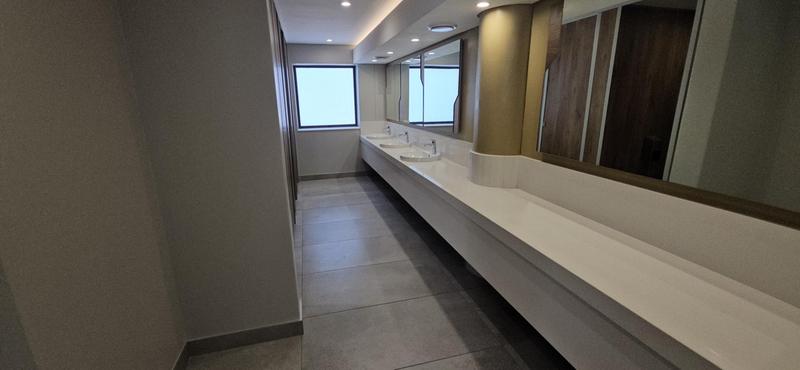 To Let Commercial Property for Rent in Vorna Valley Gauteng