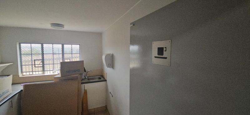To Let Commercial Property for Rent in Linbro Park Gauteng