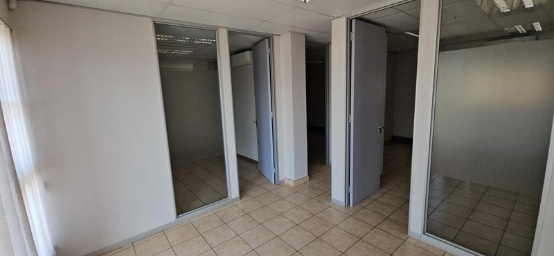 To Let Commercial Property for Rent in Linbro Park Gauteng