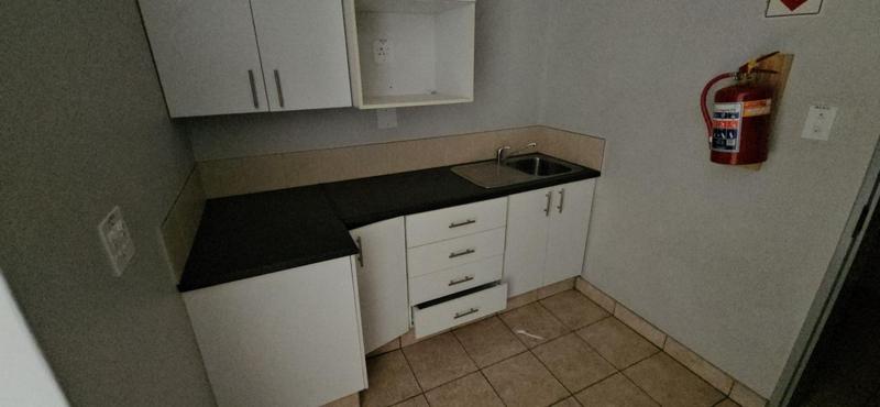 To Let Commercial Property for Rent in Linbro Park Gauteng