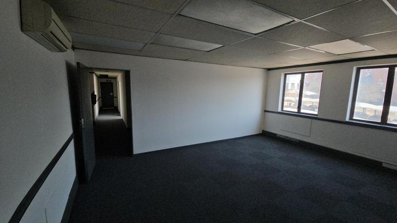 To Let Commercial Property for Rent in Randjespark Gauteng