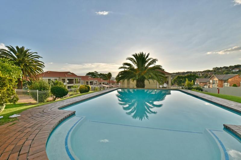 3 Bedroom Property for Sale in Oakdene Gauteng