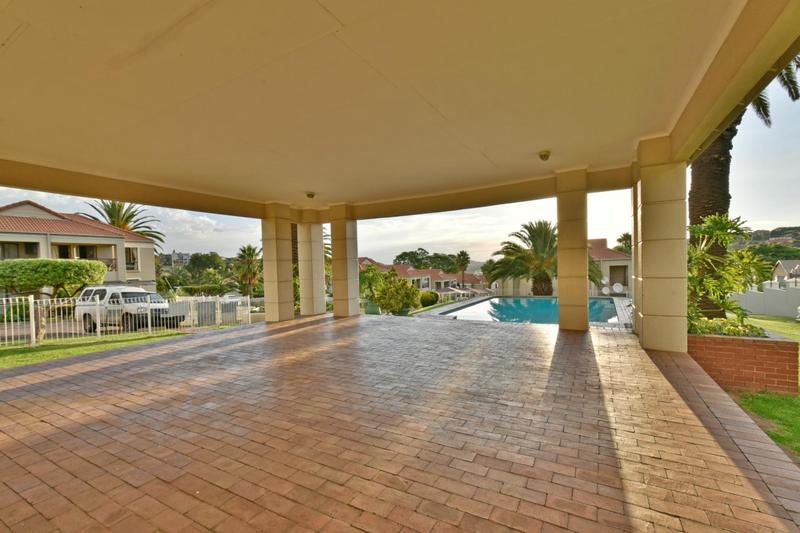 3 Bedroom Property for Sale in Oakdene Gauteng