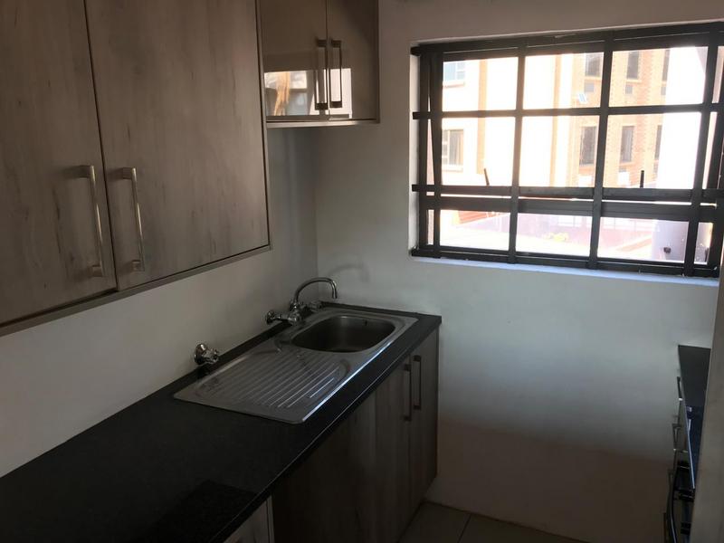 To Let 2 Bedroom Property for Rent in Little Falls Gauteng