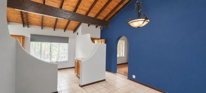 4 Bedroom Property for Sale in Rooihuiskraal Gauteng