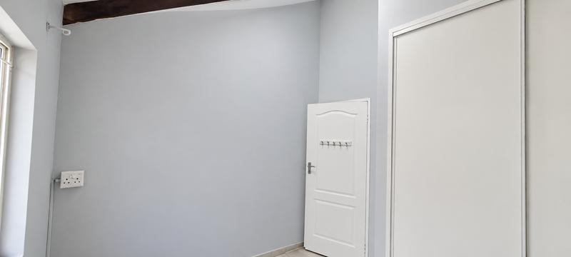 4 Bedroom Property for Sale in Rooihuiskraal Gauteng