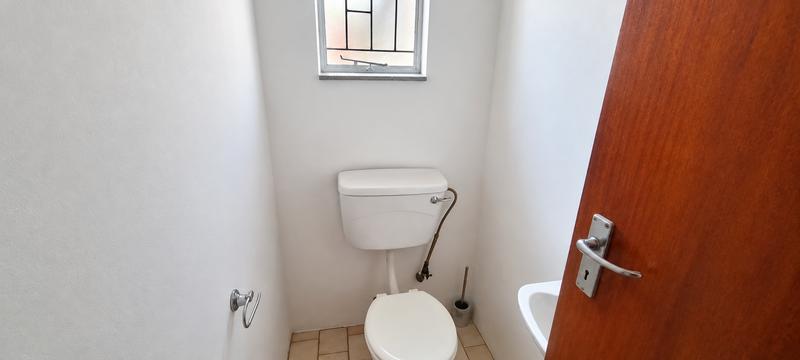 4 Bedroom Property for Sale in Rooihuiskraal Gauteng