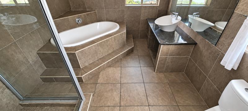 4 Bedroom Property for Sale in Rooihuiskraal Gauteng