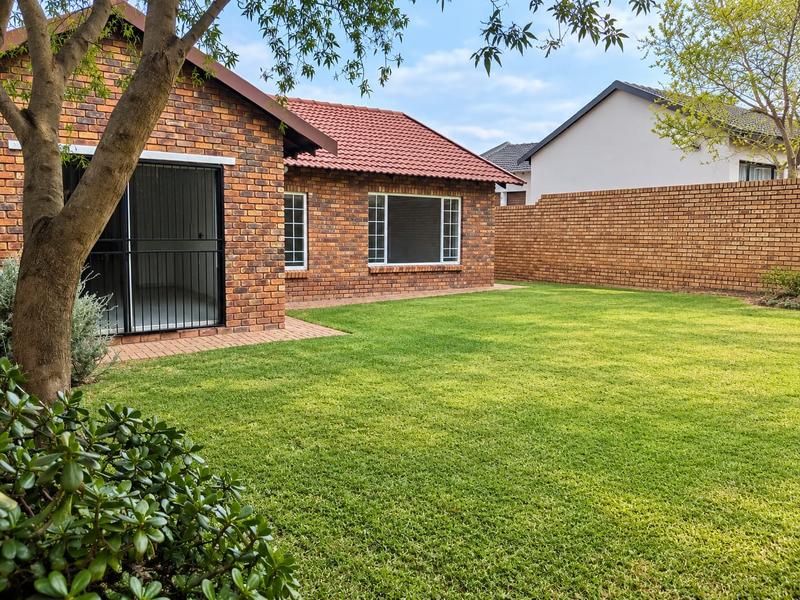 3 Bedroom Property for Sale in Thatchfield Gauteng