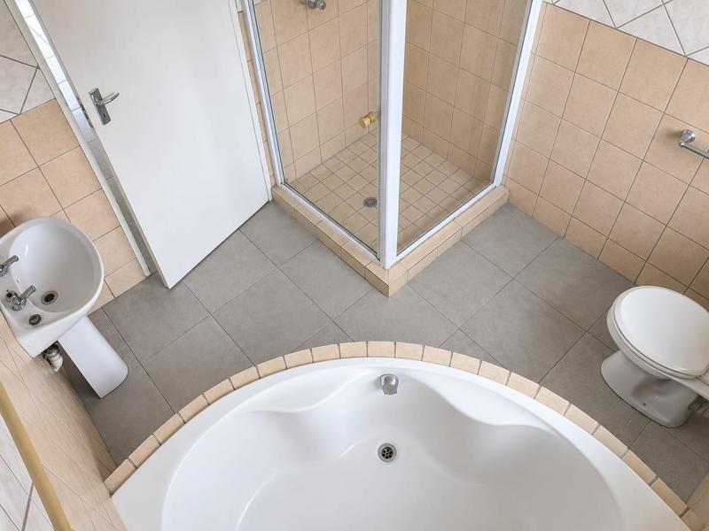 3 Bedroom Property for Sale in Thatchfield Gauteng