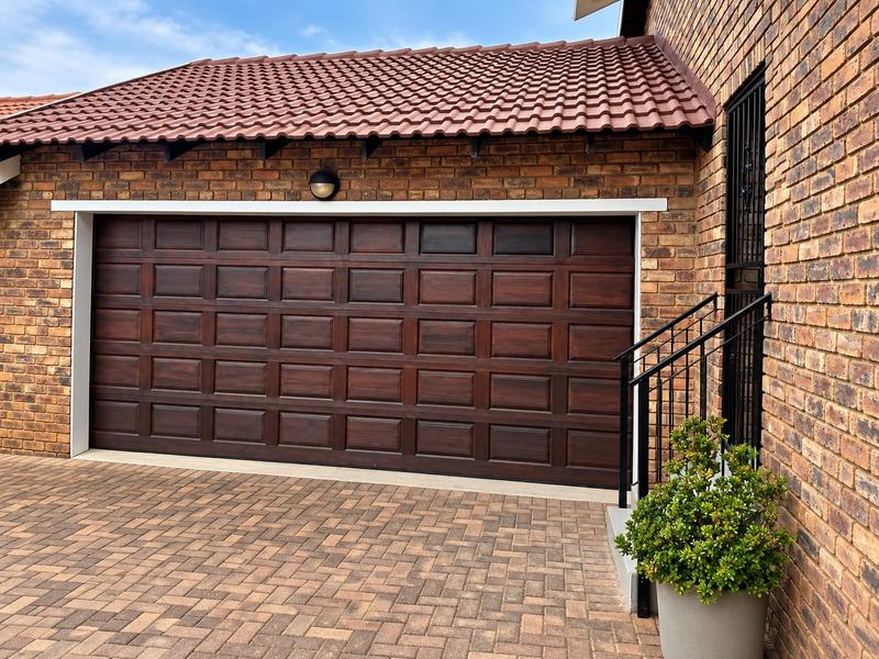 3 Bedroom Property for Sale in Thatchfield Gauteng