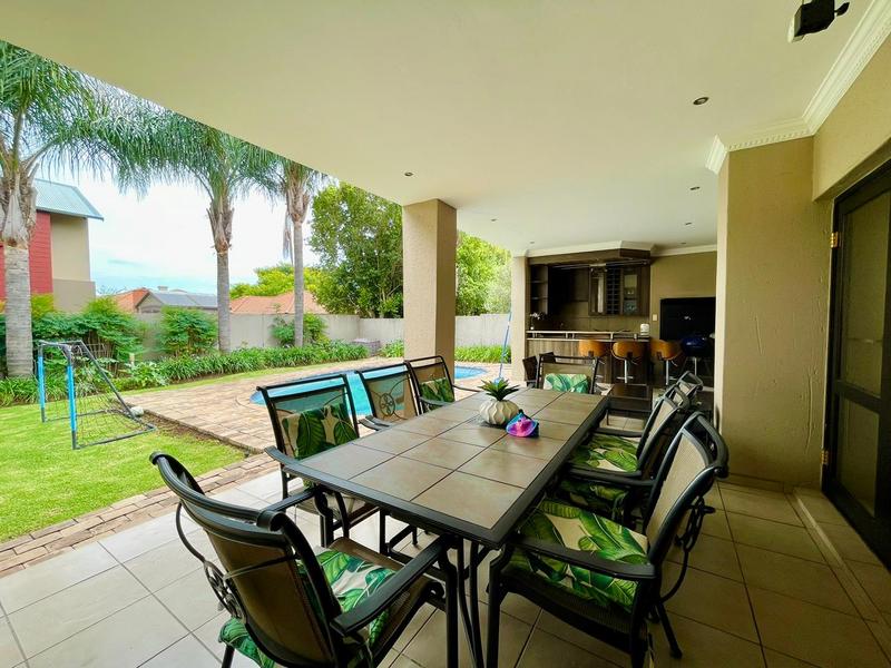 5 Bedroom Property for Sale in Willow Acres Gauteng