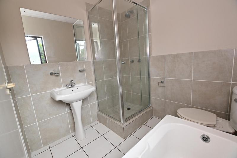 To Let 1 Bedroom Property for Rent in Sandown Gauteng