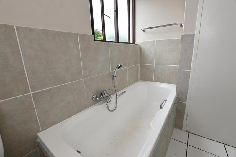 To Let 1 Bedroom Property for Rent in Sandown Gauteng