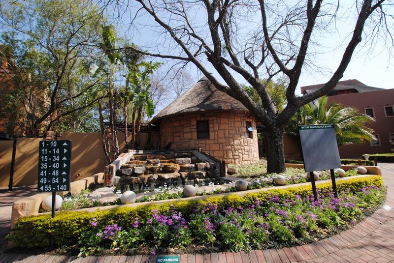 To Let 1 Bedroom Property for Rent in Pineslopes Gauteng
