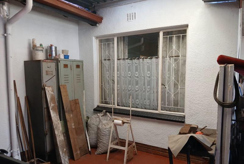 4 Bedroom Property for Sale in Rondebult Gauteng