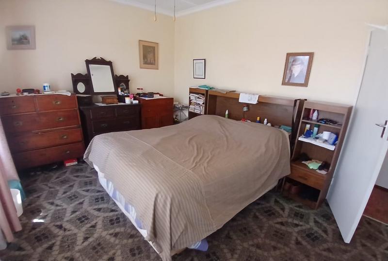 4 Bedroom Property for Sale in Rondebult Gauteng