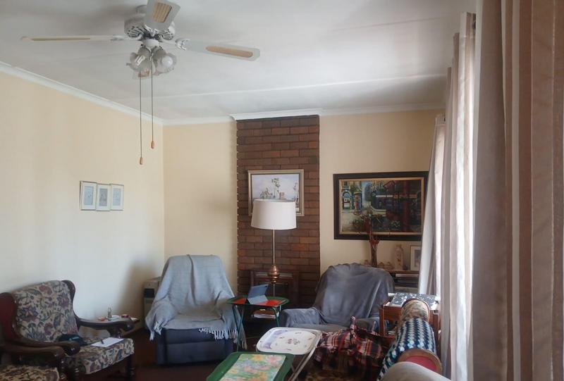 4 Bedroom Property for Sale in Rondebult Gauteng