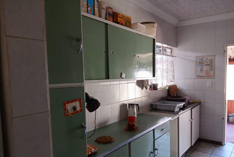 4 Bedroom Property for Sale in Rondebult Gauteng