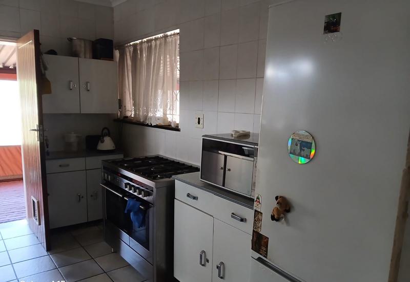 4 Bedroom Property for Sale in Rondebult Gauteng