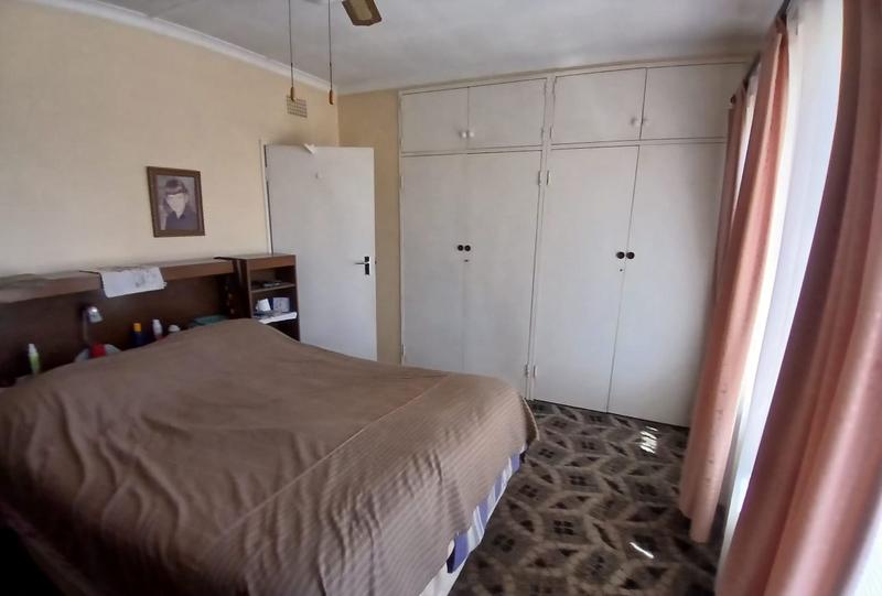4 Bedroom Property for Sale in Rondebult Gauteng