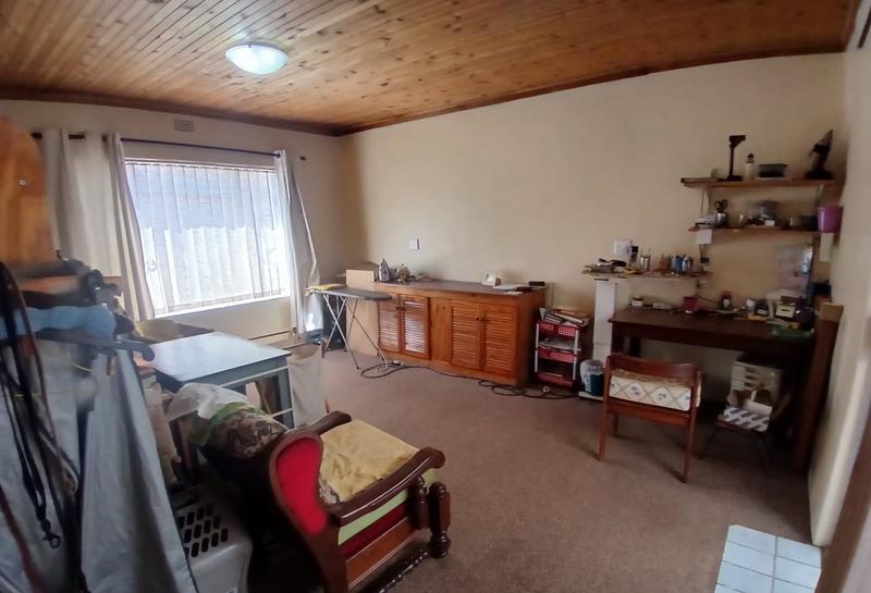 4 Bedroom Property for Sale in Rondebult Gauteng